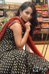 Ishika Singh at Hrudaya Kaleyam Movie Success Meet
